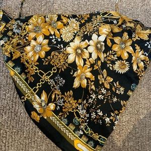 Scarf top princess Polly💛🖤